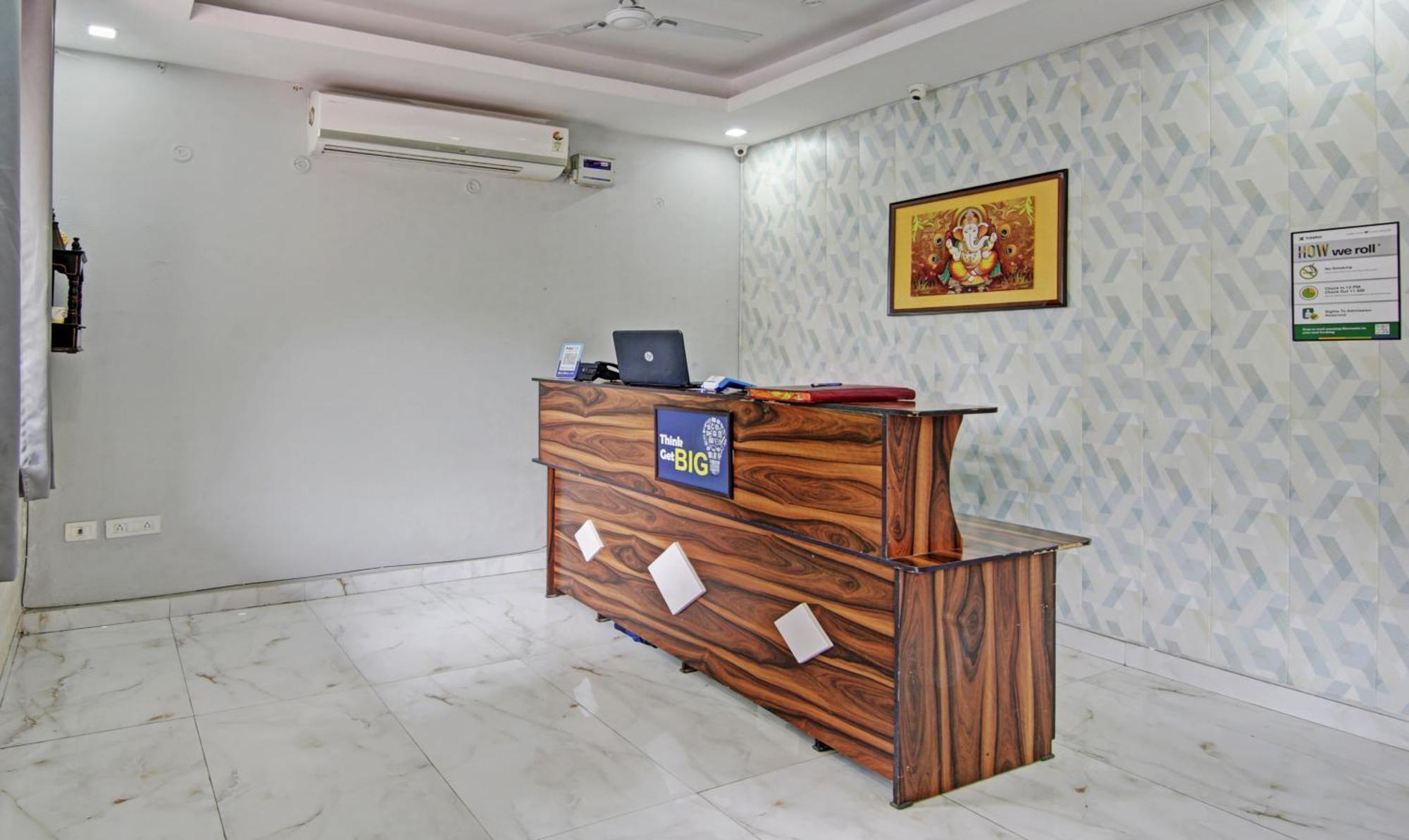 Treebo Modern Stays Noida Exteriér fotografie