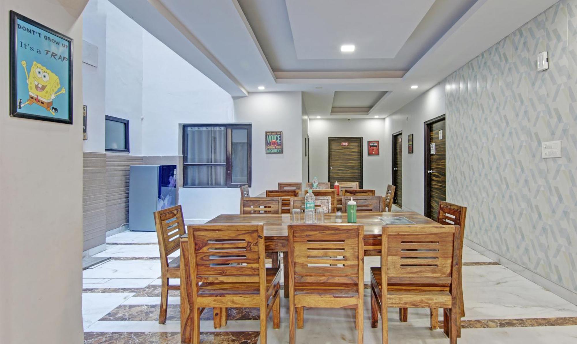Treebo Modern Stays Noida Exteriér fotografie
