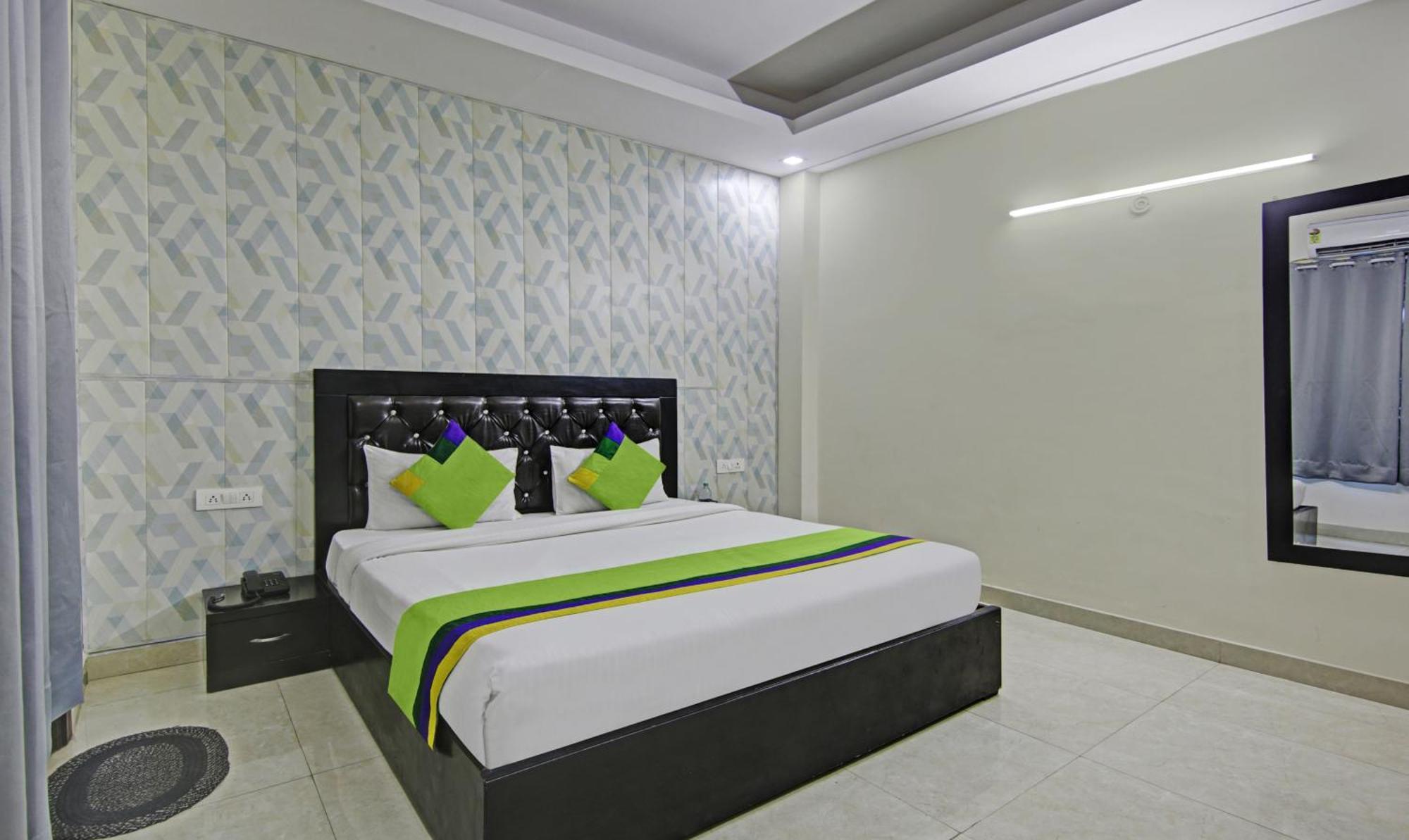 Treebo Modern Stays Noida Exteriér fotografie