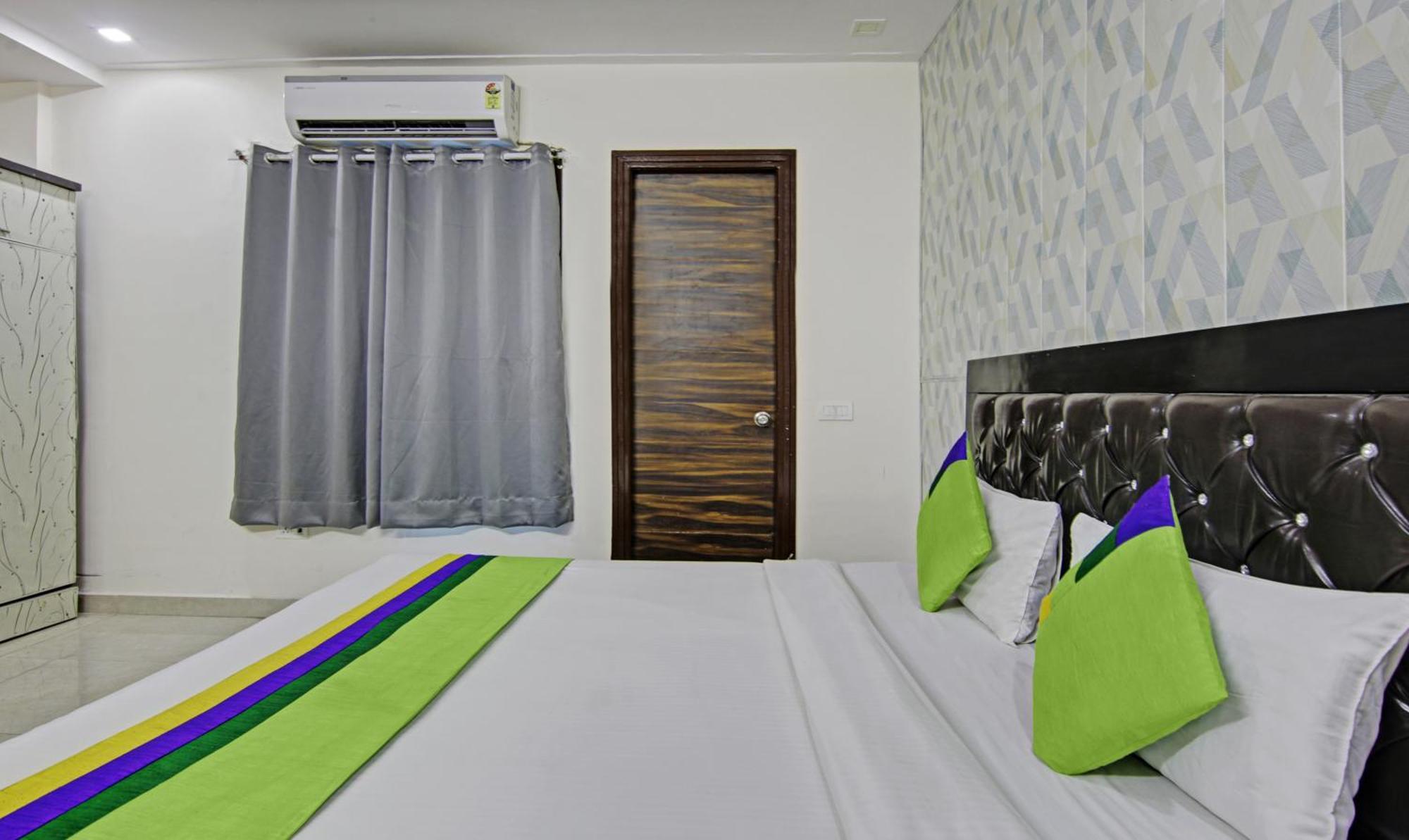 Treebo Modern Stays Noida Exteriér fotografie